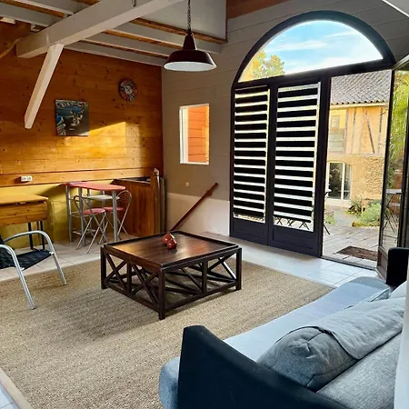 Domaine De La Hargue Manciet