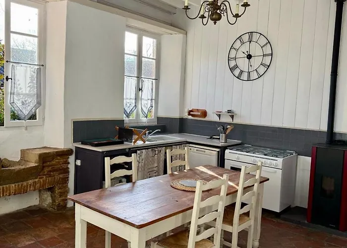 Domaine De La Hargue *