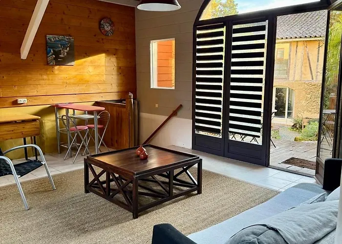 Domaine De La Hargue Manciet